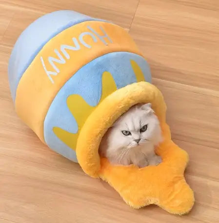 Cozy Critter Bed - All-Season Pet Nest with Removable Mat