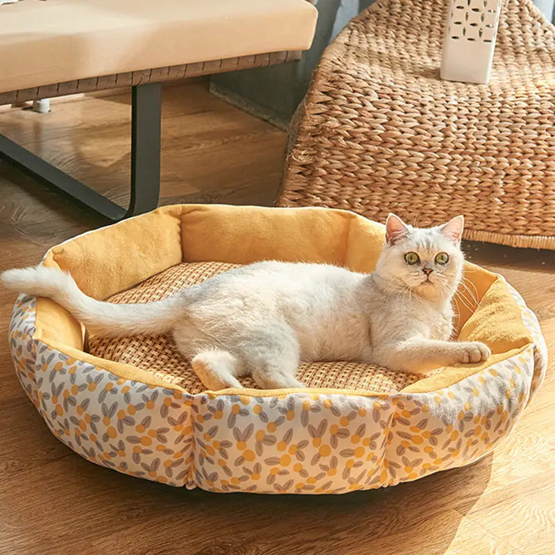 Comfort Sofa - Plush Dog Bed & Cat Nest for All-Season