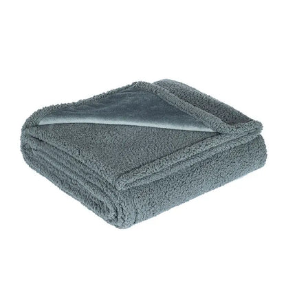 Waterproof & Urine-Proof Pet Blanket – Thick Flannel Comfort Mat