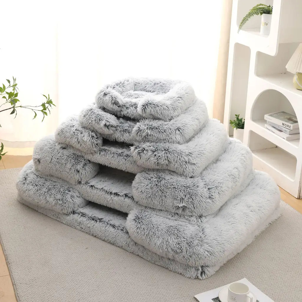Plush Round Pet House – Winter Bed for Cats & Dogs