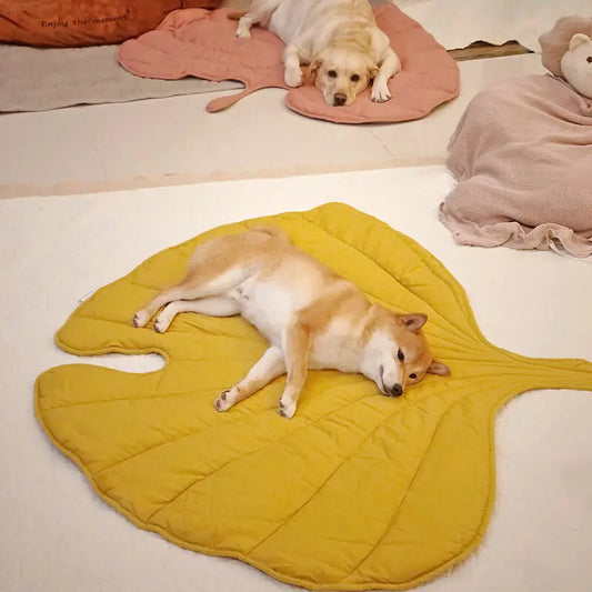Leaf Pet Sleeping Mat – Washable, Soft & Stylish All-Season Bed