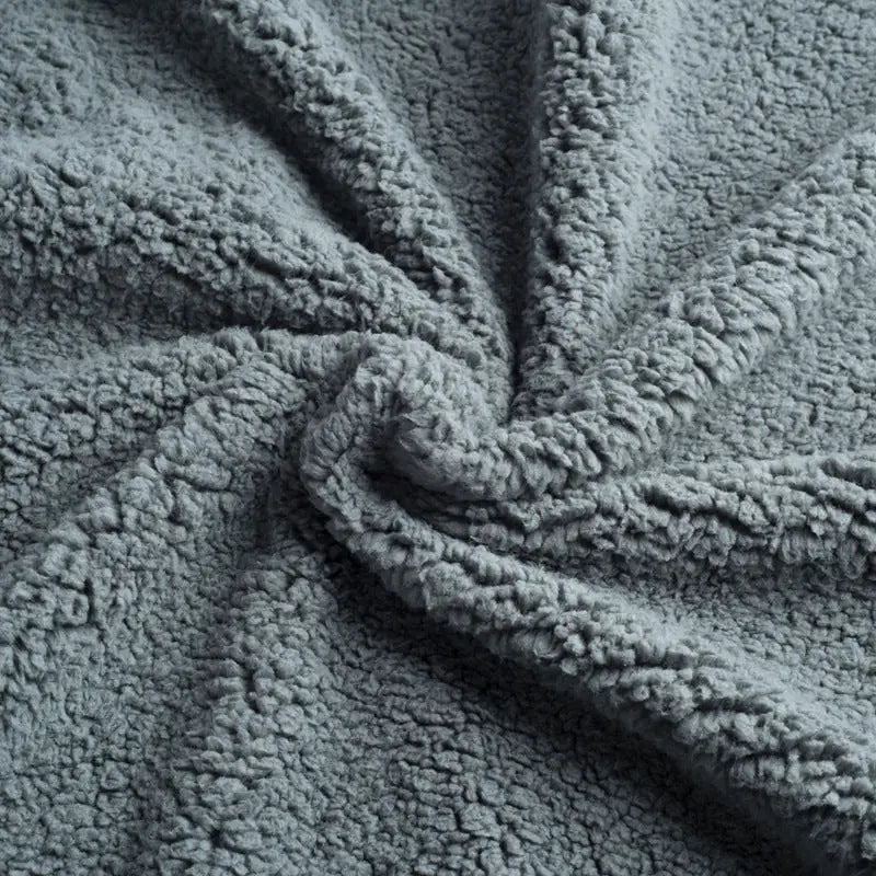 Waterproof & Urine-Proof Pet Blanket – Thick Flannel Comfort Mat