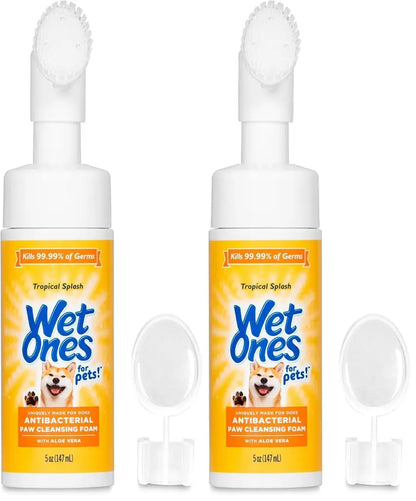 Wet Ones Antibacterial Dog Paw Cleaner with Built-In Brush – Foaming No-Rinse Formula
